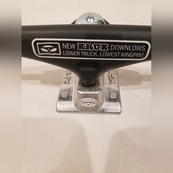 2 Krux Skateboard Trucks, Bones Reds Bearings, 4 Sidecuts Wheels - Picture 7 of 11